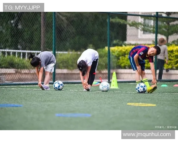 陈娜独家分享足球心得与技巧助你提升球技的秘密大揭秘 陈娜独家分享足球心得与技巧助你提升球技的秘密大揭秘